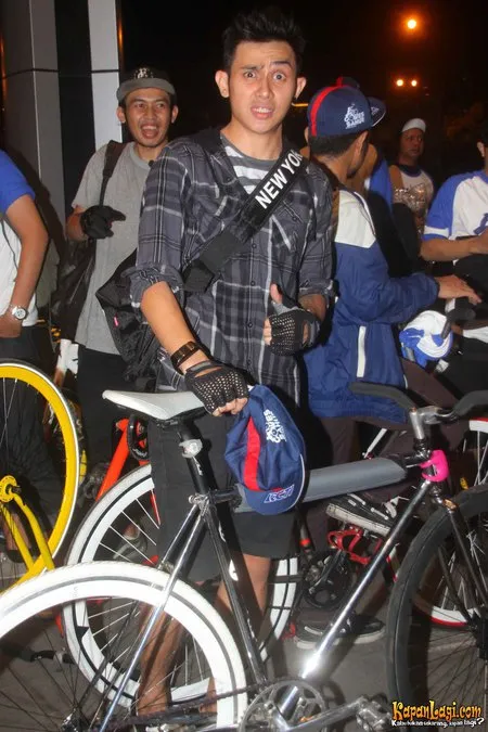 Foto Vicky Nitinegoro