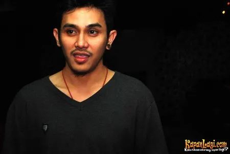 Foto Vicky Nitinegoro