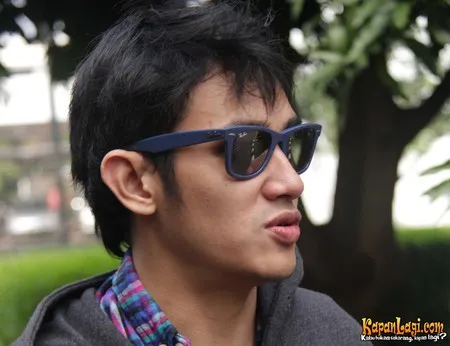 Foto Vicky Nitinegoro