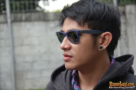 Foto Vicky Nitinegoro