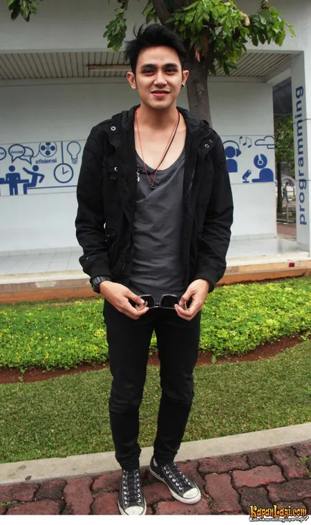 Foto Vicky Nitinegoro