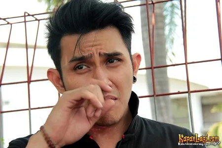 Foto Vicky Nitinegoro