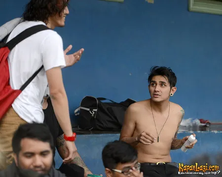 Foto Vicky Nitinegoro