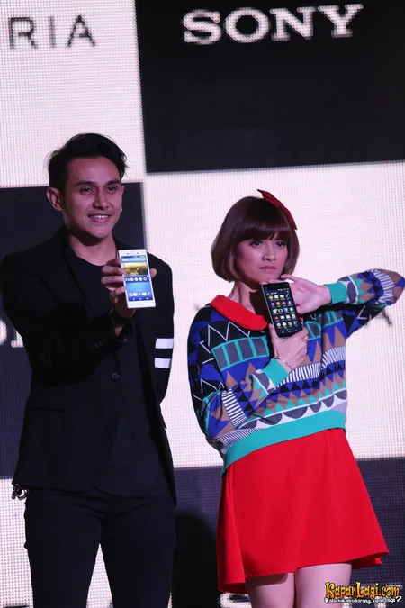 Foto Vicky Nitinegoro