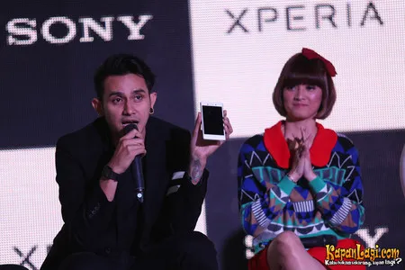 Foto Vicky Nitinegoro