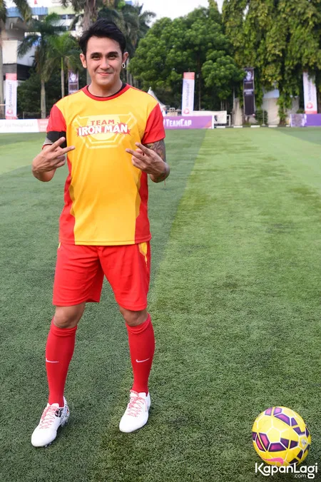 Foto Vicky Nitinegoro