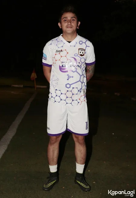 Foto Vicky Nitinegoro