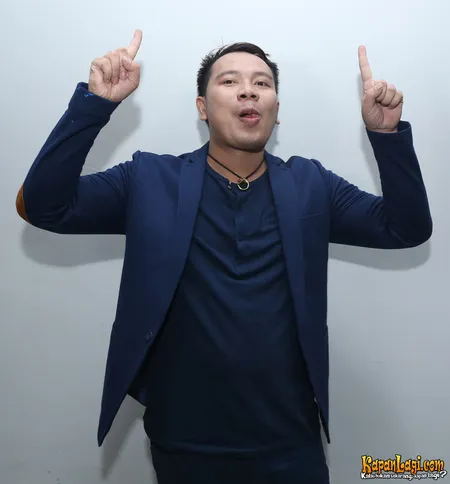 Foto Vicky Prasetyo