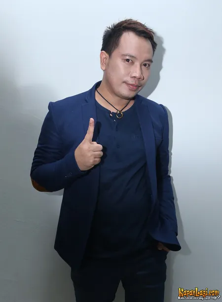 Foto Vicky Prasetyo