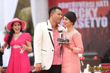 Foto Vicky Prasetyo