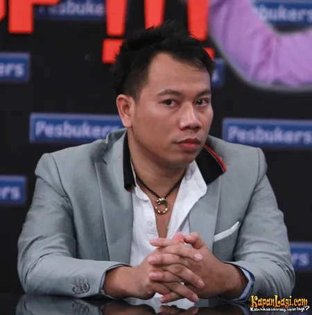 Foto Vicky Prasetyo