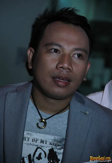 Foto Vicky Prasetyo