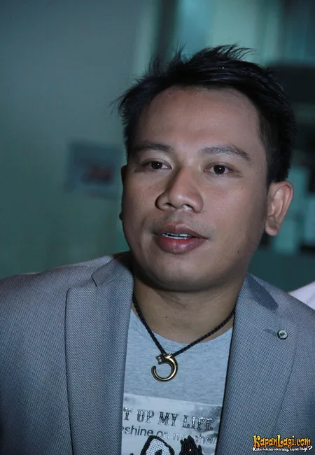 Foto Vicky Prasetyo