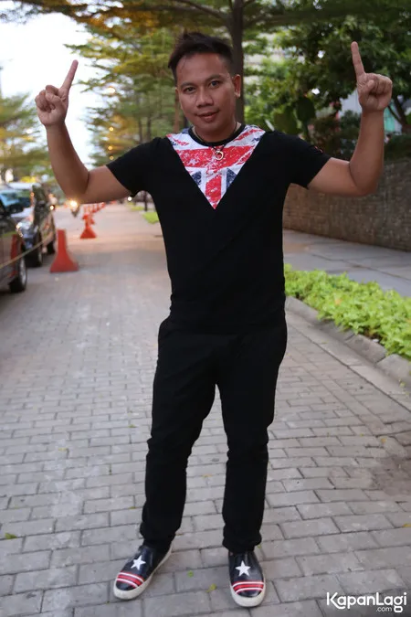 Foto Vicky Prasetyo