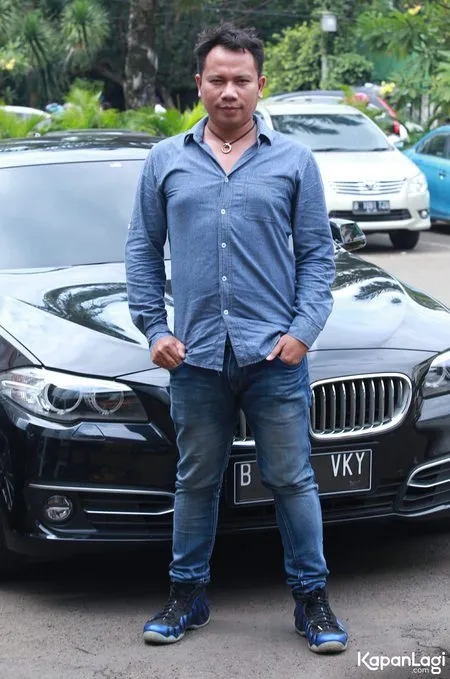 Foto Vicky Prasetyo