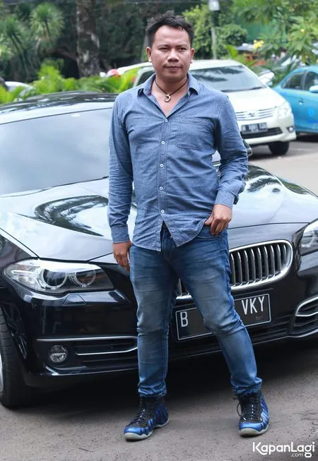 Foto Vicky Prasetyo