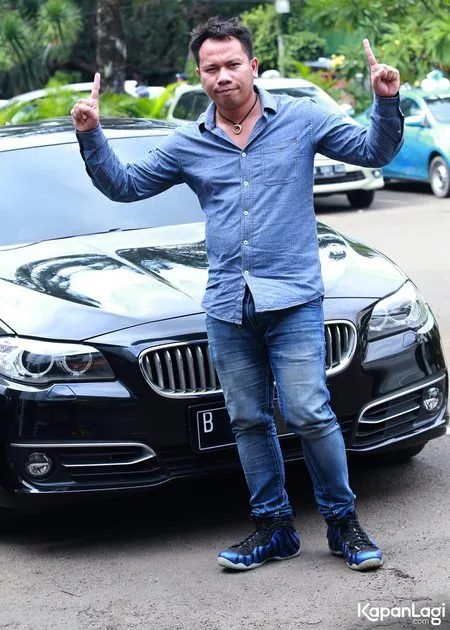 Foto Vicky Prasetyo