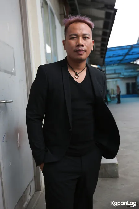 Foto Vicky Prasetyo