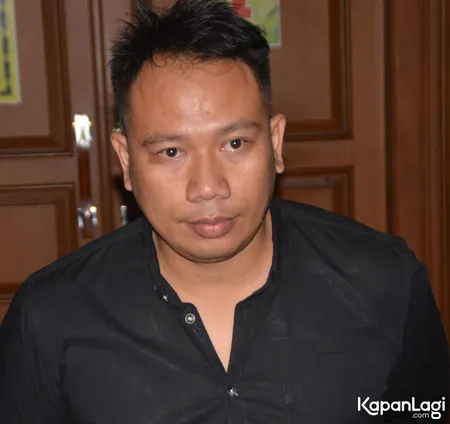 Foto Vicky Prasetyo