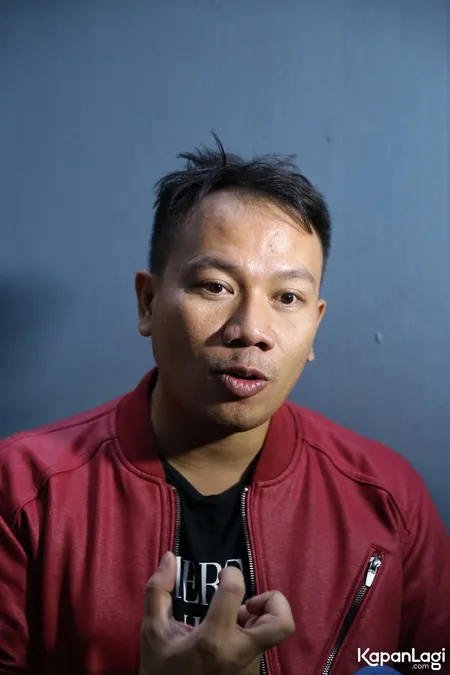 Foto Vicky Prasetyo