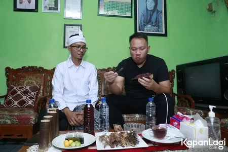 Foto Vicky Prasetyo