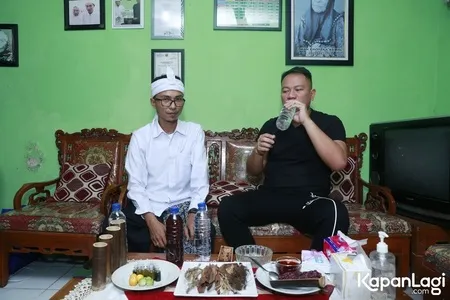 Foto Vicky Prasetyo