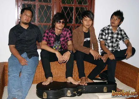 Foto Vilarian Band