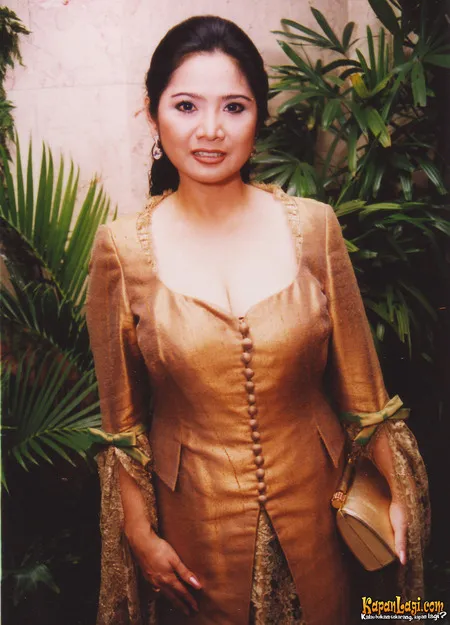 Foto Vina Panduwinata