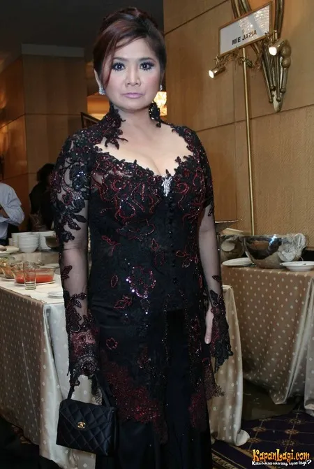 Foto Vina Panduwinata