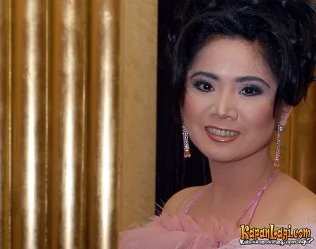 Foto Vina Panduwinata