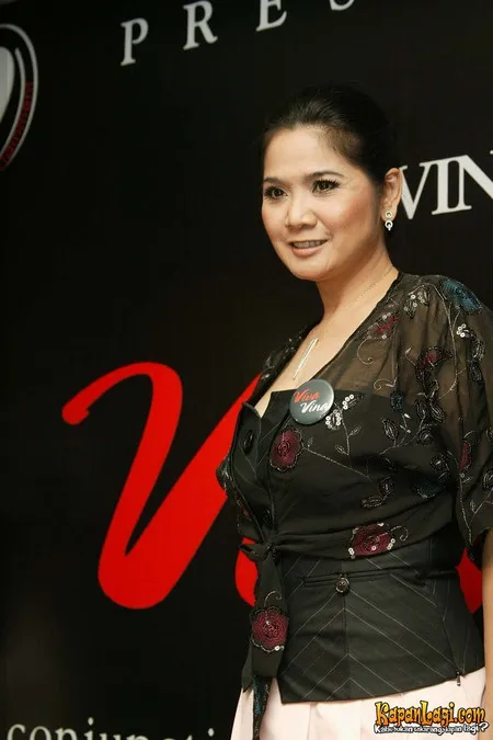 Foto Vina Panduwinata