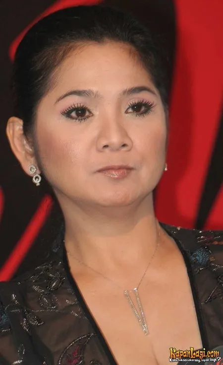 Foto Vina Panduwinata