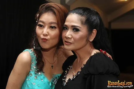 Foto Vina Panduwinata