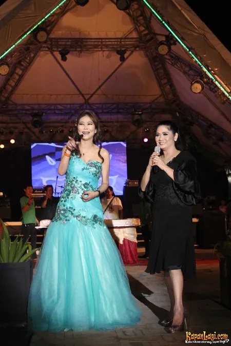 Foto Vina Panduwinata