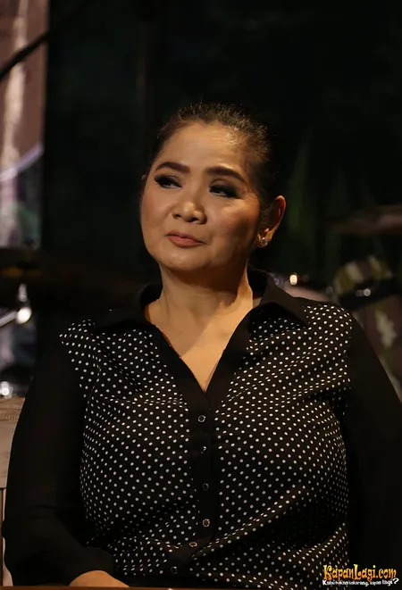 Foto Vina Panduwinata