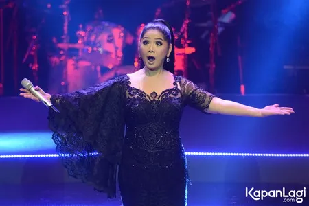 Foto Vina Panduwinata