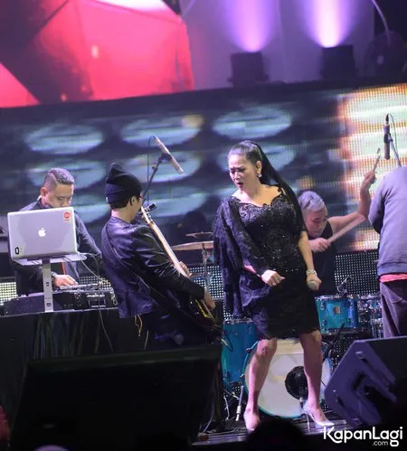 Foto Vina Panduwinata