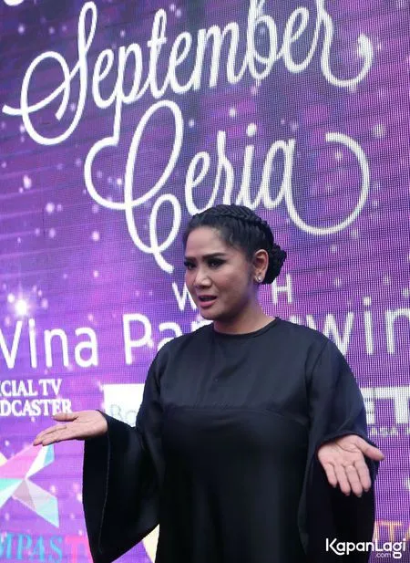 Foto Vina Panduwinata
