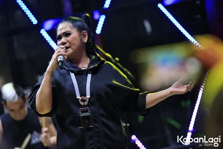 Foto Vina Panduwinata