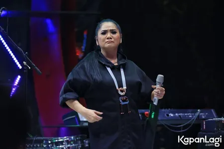 Foto Vina Panduwinata