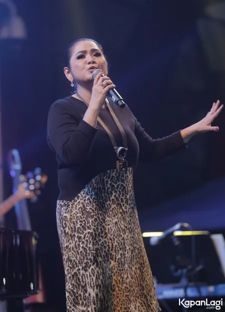 Foto Vina Panduwinata