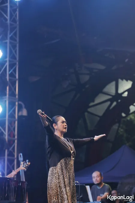 Foto Vina Panduwinata
