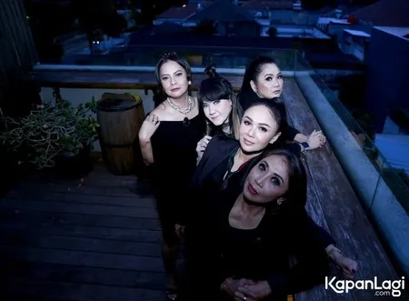 Foto Vina Panduwinata