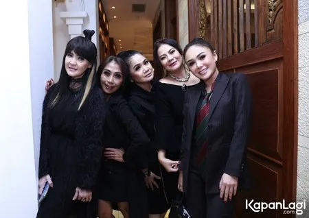 Foto Vina Panduwinata