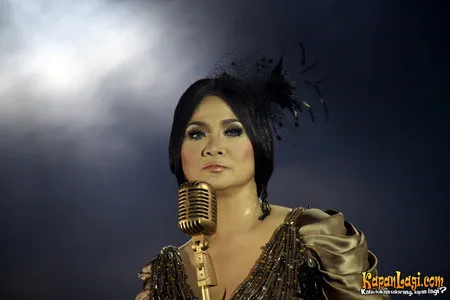 Foto Vina Panduwinata