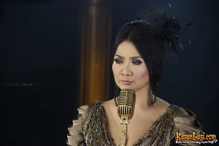 Foto Vina Panduwinata
