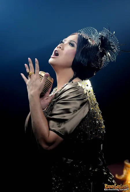 Foto Vina Panduwinata