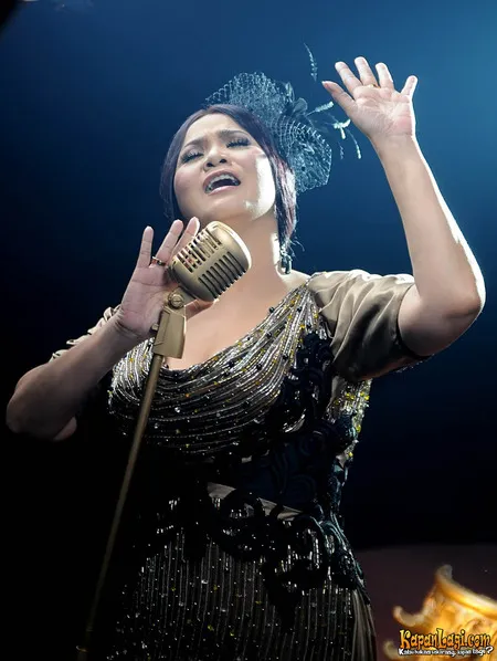 Foto Vina Panduwinata