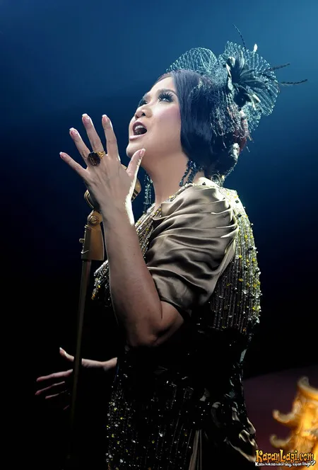 Foto Vina Panduwinata