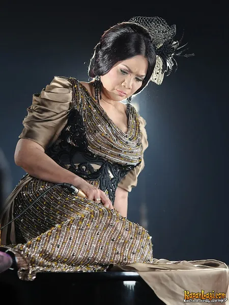Foto Vina Panduwinata